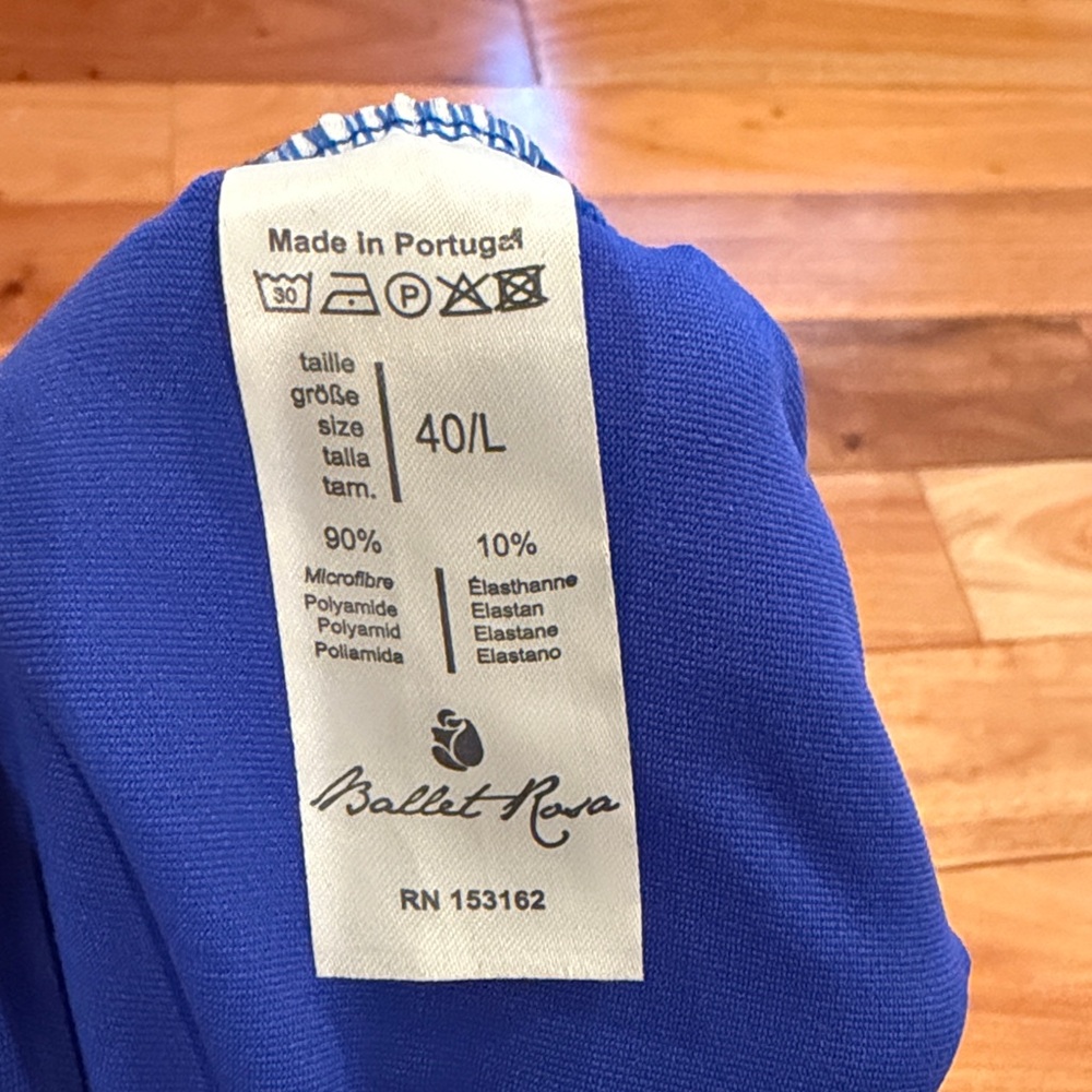 Ballet Rosa ‘Angeles’ in Royal Blue size 40 worn once
Smoke free home - Picture 4 of 4